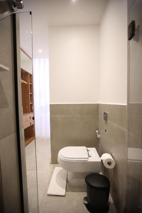 Unhotel - Aluguel De Temporada Avenida Atlantica, Posto 6 - Praia De Copacabana Ріо-де-Жанейро Екстер'єр фото